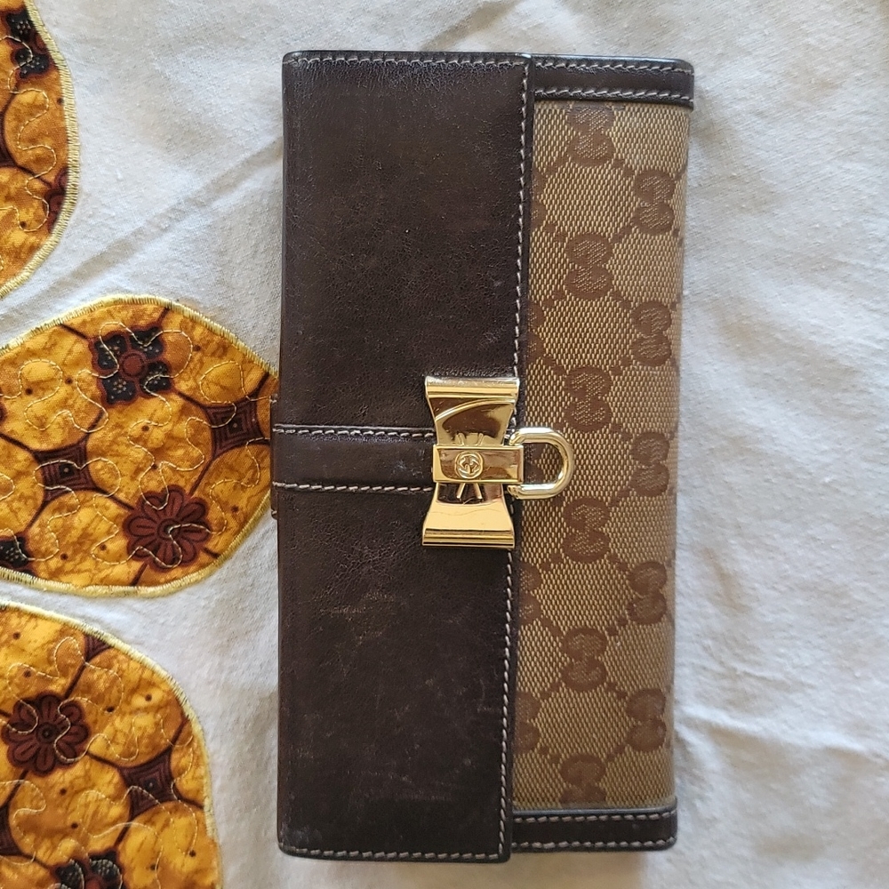 Gucci wallet